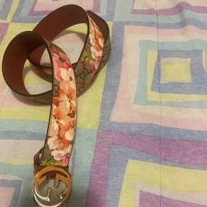 Gucci belt
